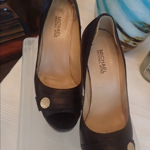 Michael Kors open toe high pumps - Picture 3 of 6